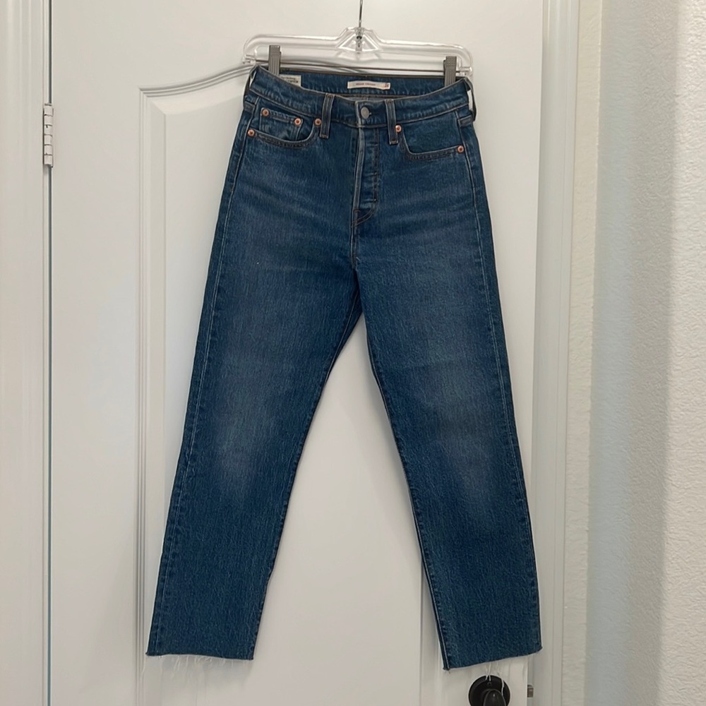 Levi’s Wedgie